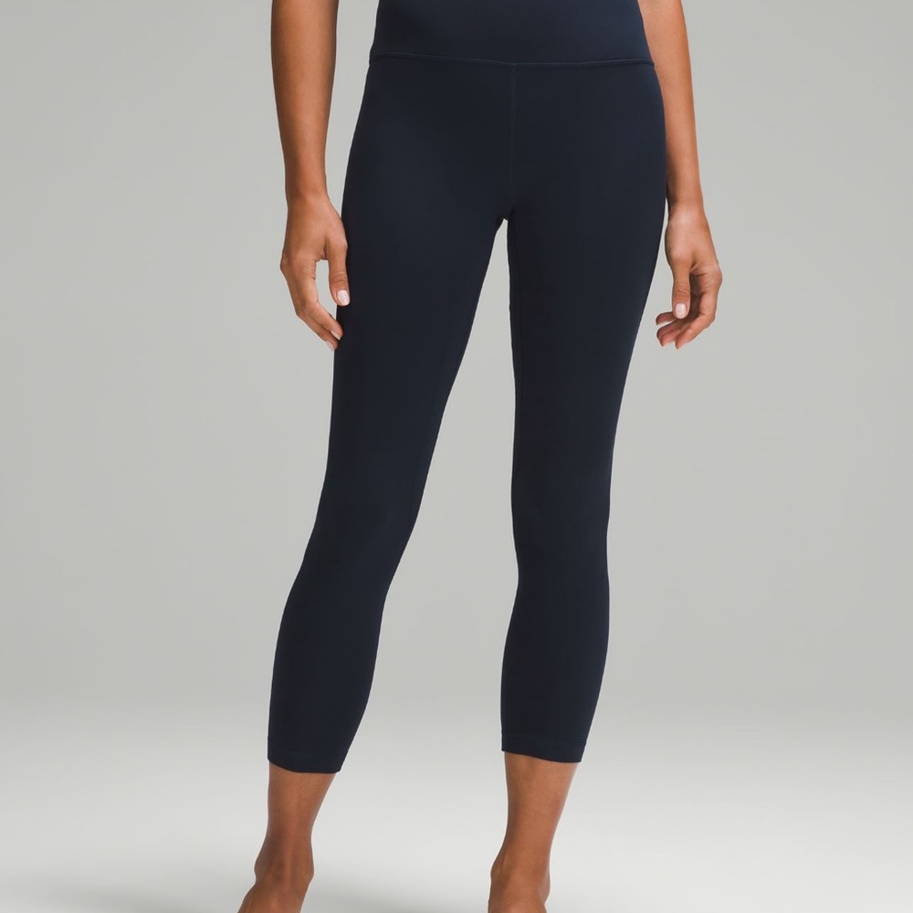 Lululemon Navy Align Leggings Size 6, 25”